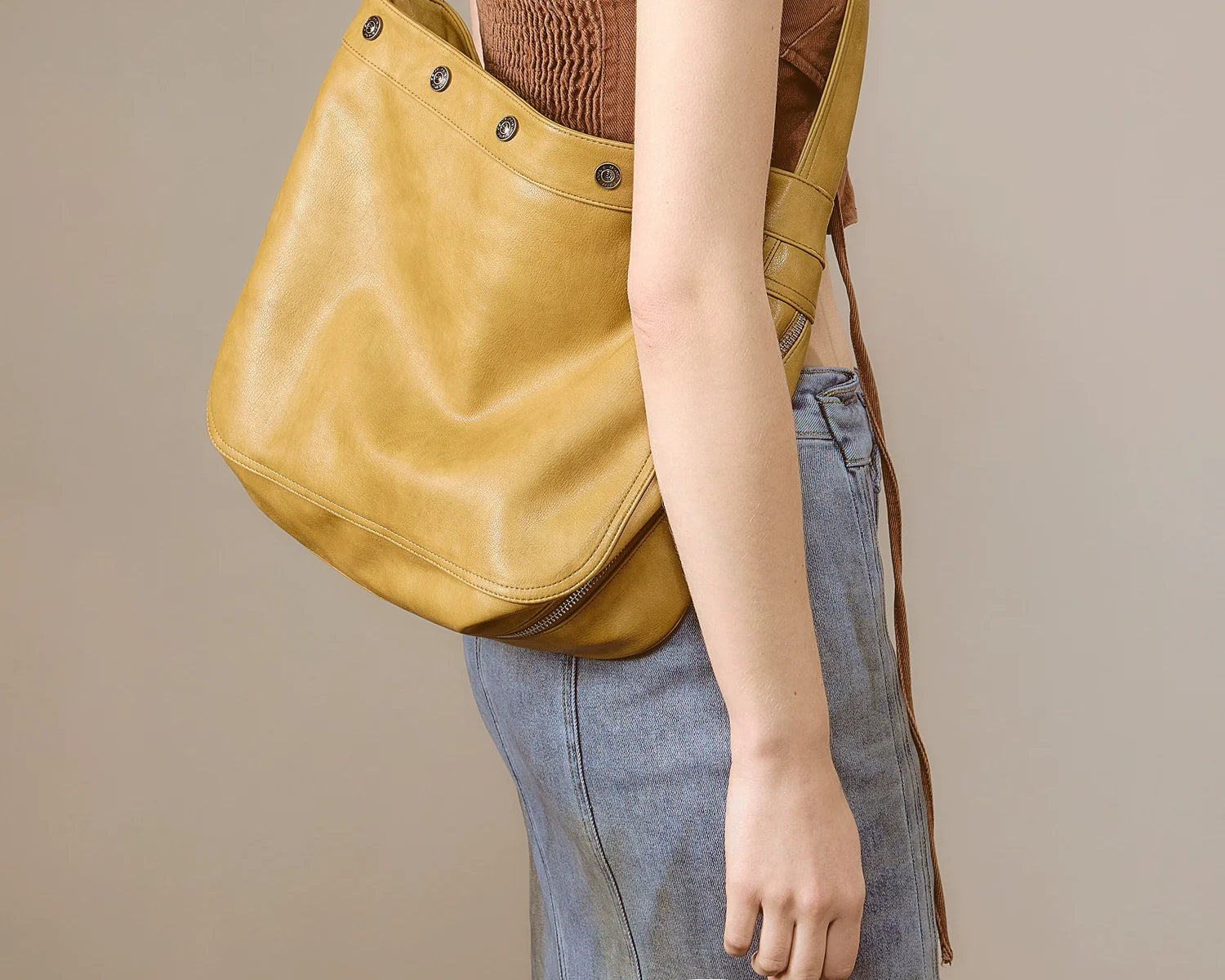 JACD Large Capacity Commuter Bucket Bag