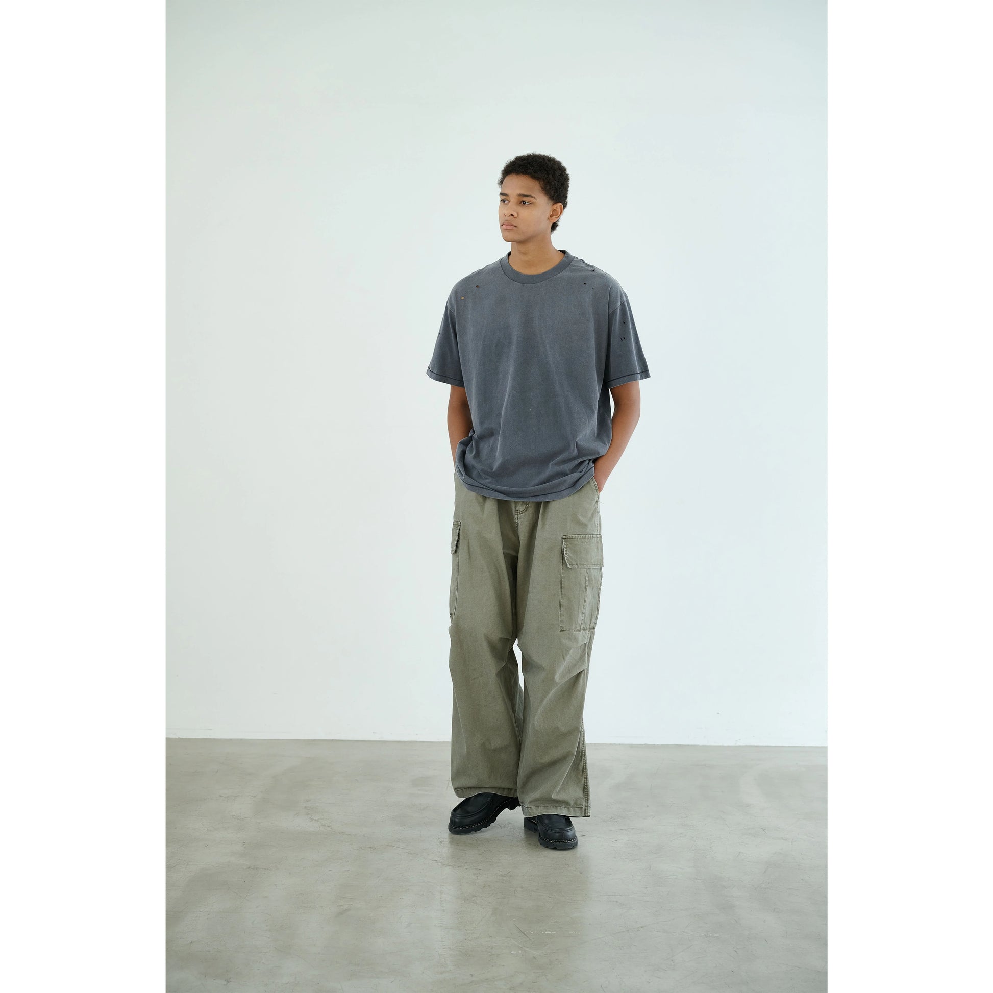 Anniehall Vintage Ripped Single Stitch Tee