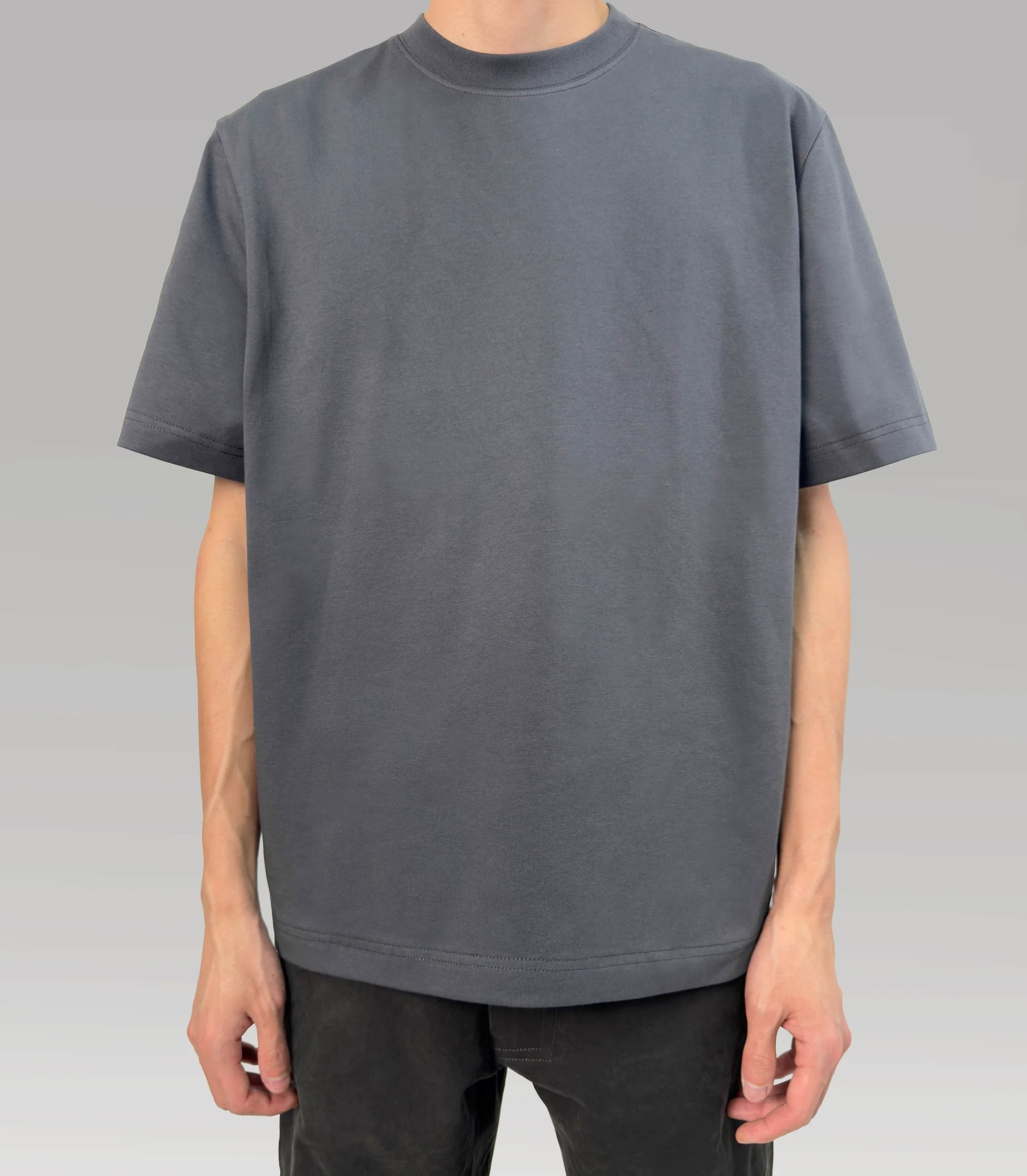 PLUS NO LOGO Small Neckline Short Wide Cool Tee