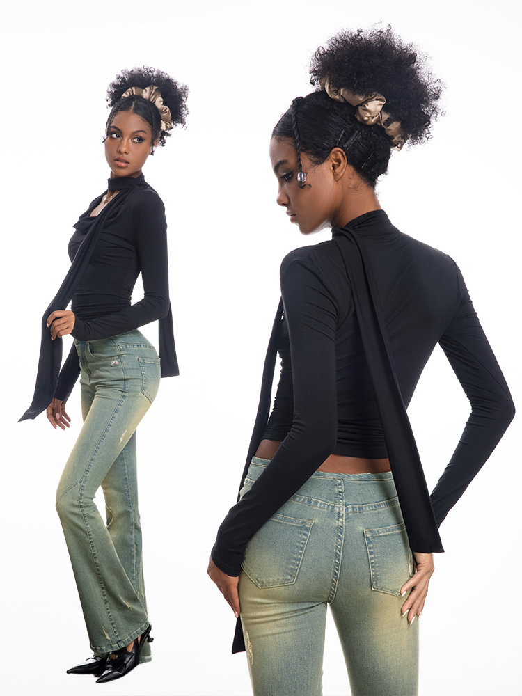 ABMY Swinging Neck Pleated Slim Fit Long Sleeve
