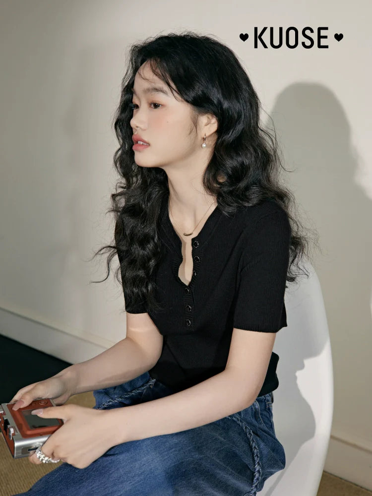 Kuose Temperament Slim V-neck Knitted Sweater Tee