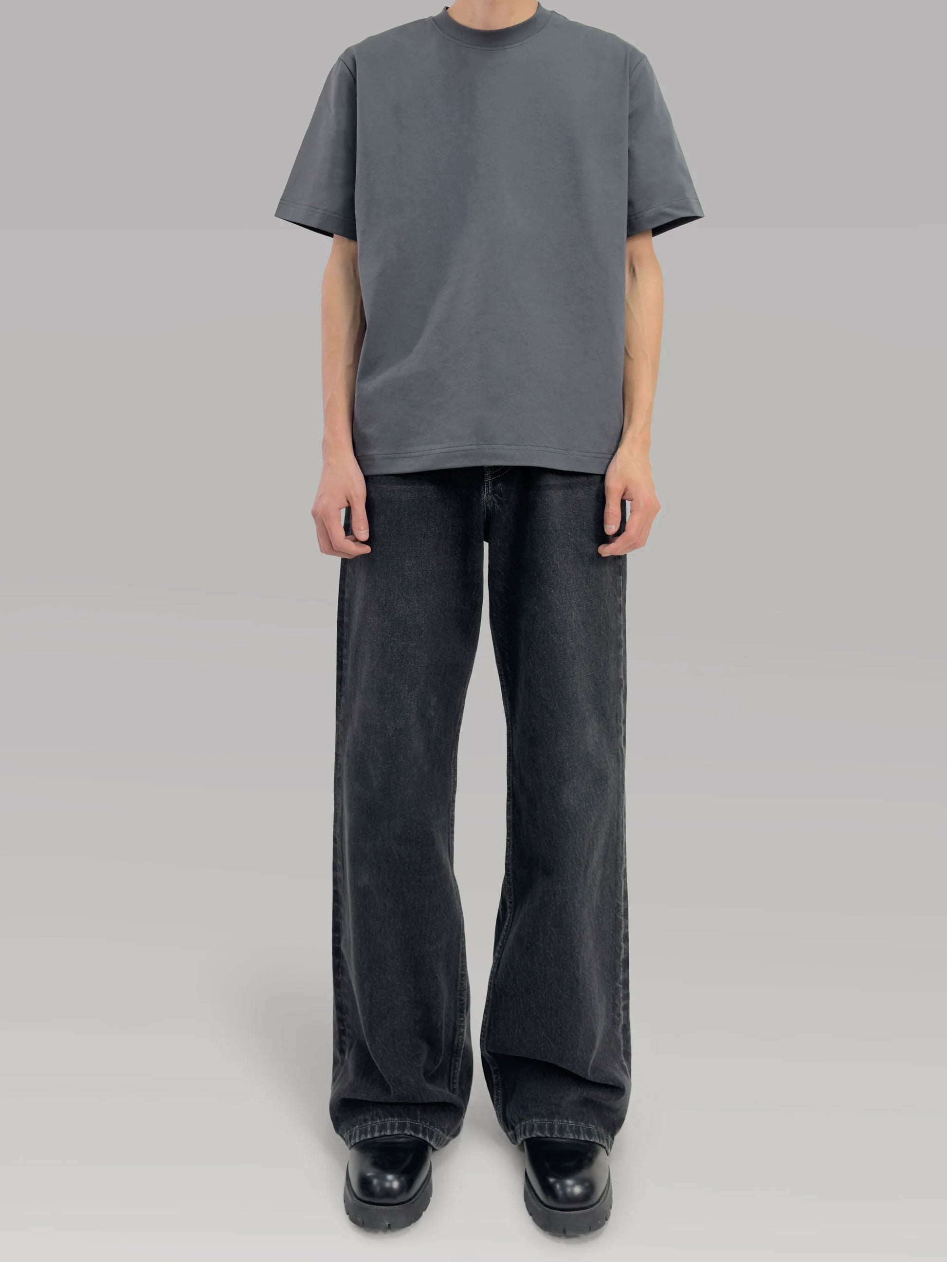 PLUS NO LOGO Washed Old Loose and Micro-pulled Jeans